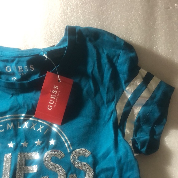 Guess small t shirts. -Color Dark Lagoon - Picture 5 of 12